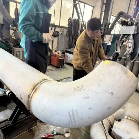 open-welding-large-pipe-process2.webp